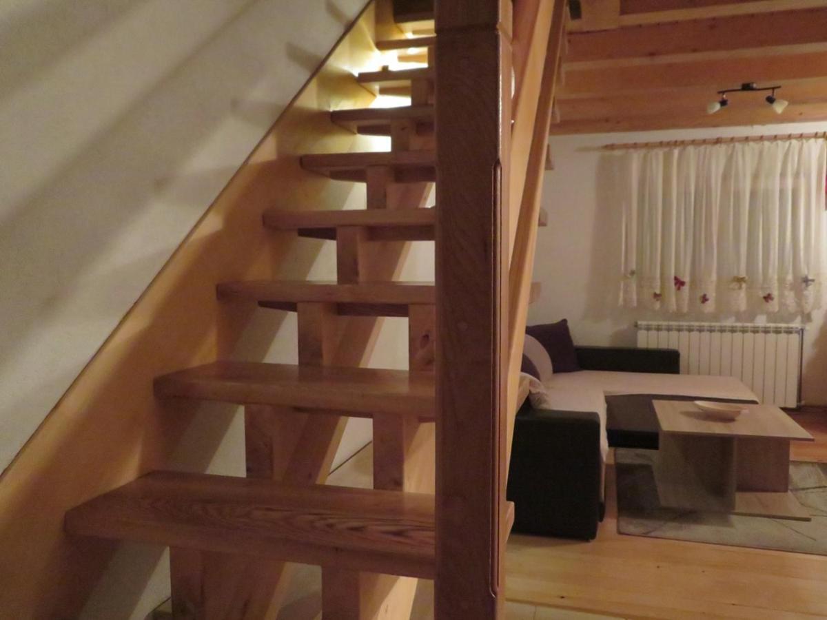 Our House Apartments โคลาชิน ภายนอก รูปภาพ