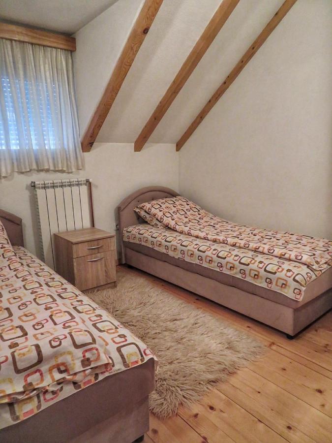 Our House Apartments โคลาชิน ภายนอก รูปภาพ